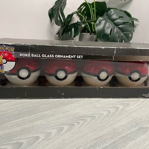 BNIB - Glass Pokemon Pokeball Ornament Set